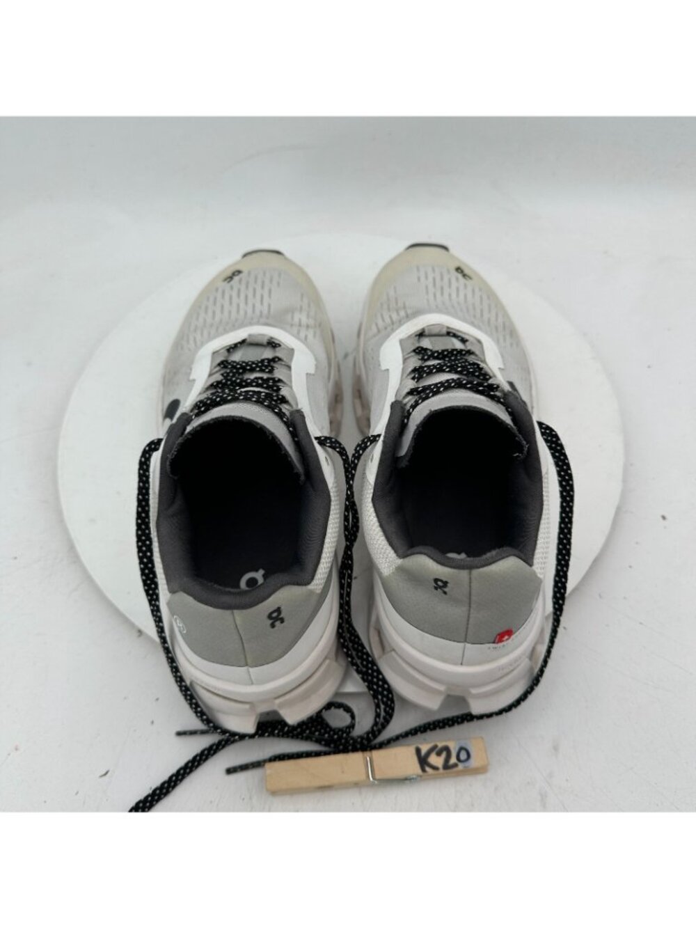 On CloudmOnster Swiss Engineering Women Size 7 61.98433 White Black  Shoes - Picture 9 of 11